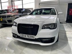 کرایسلەر 300